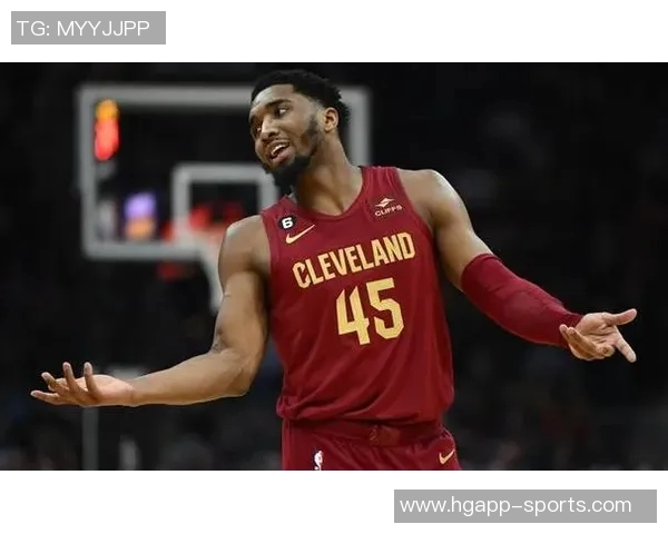 米切尔尽管23投11中仍砍下32分但球队未能逆转失利令人遗憾