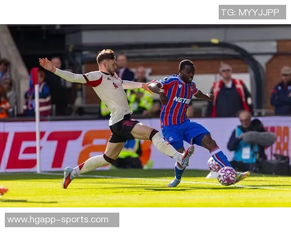 利物浦新海报揭晓三战水晶宫阵容包括斯洛特与维尔茨等明星球员